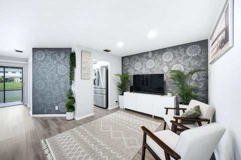 Tiny photo for 2276 DISCOVERY Circle W #2276, Deerfield Beach, FL 33442 (MLS # B26081292)