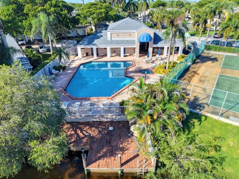 Tiny photo for 2276 DISCOVERY Circle W #2276, Deerfield Beach, FL 33442 (MLS # B26081292)