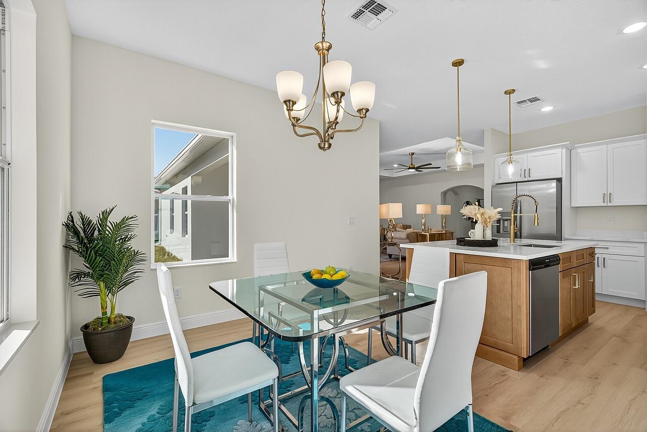 VERO LAKE ESTATES UNIT H- - Residential