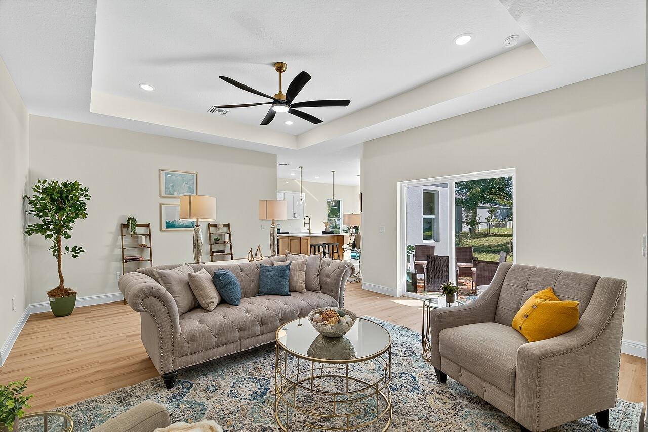 VERO LAKE ESTATES UNIT H- - Residential