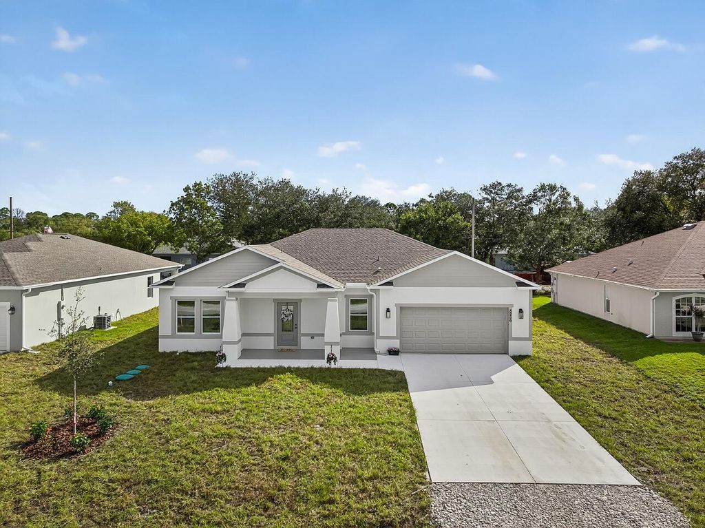 Photo of 8966 103rd Court, Vero Beach, FL 32967 (MLS # R11135762)