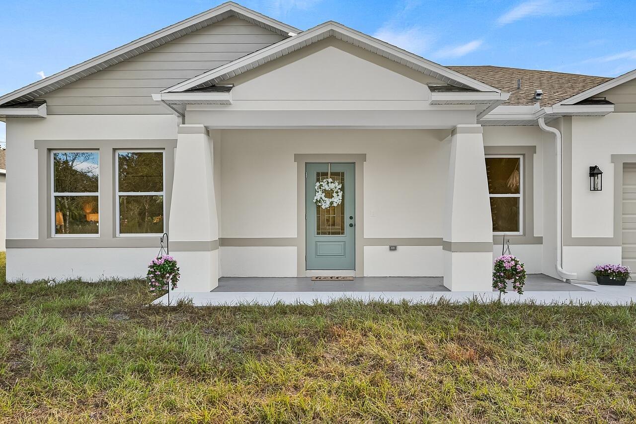 VERO LAKE ESTATES UNIT H- - Residential