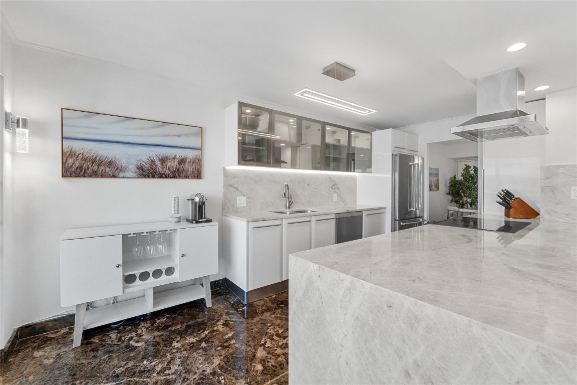 SOUTHPOINT - Residential