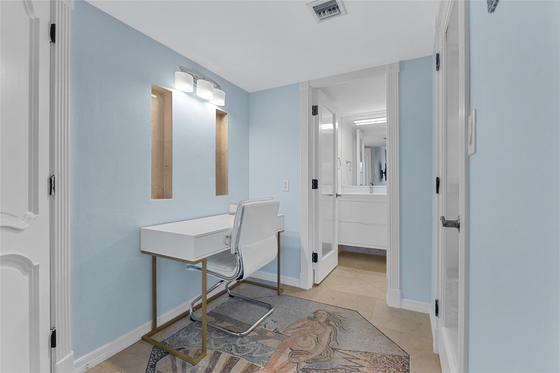 SOUTHPOINT - Residential