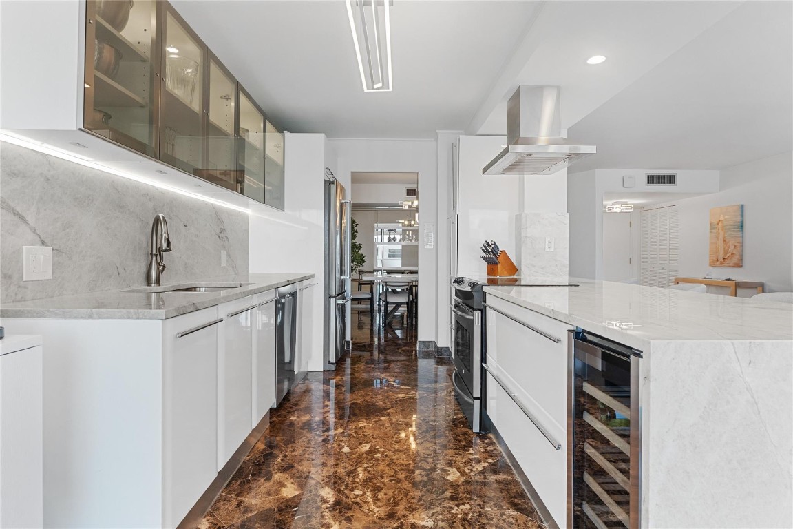 SOUTHPOINT - Residential