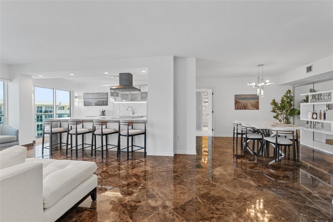 SOUTHPOINT - Residential