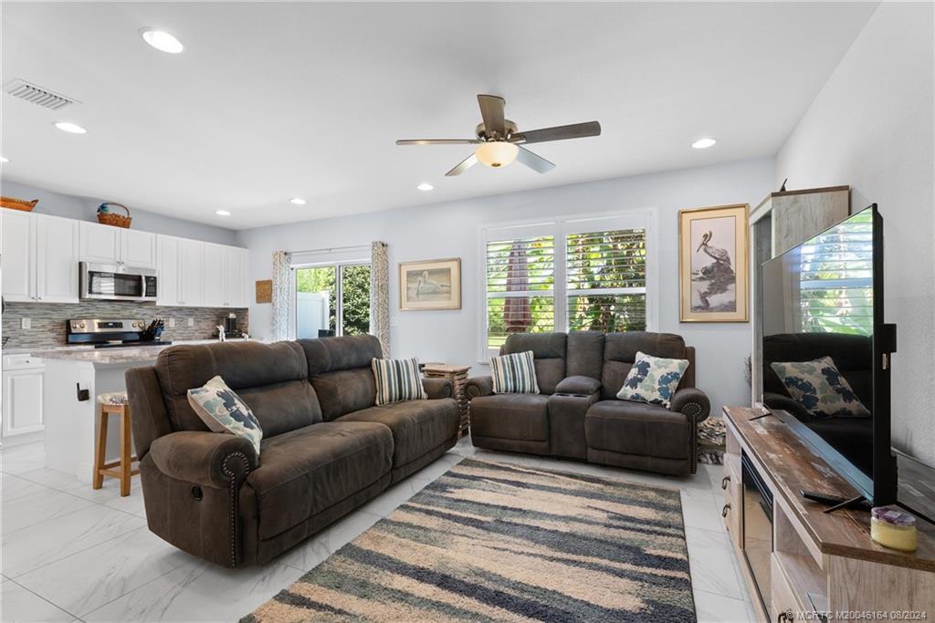 VIZCAYA FALLS PLAT 3 - Residential