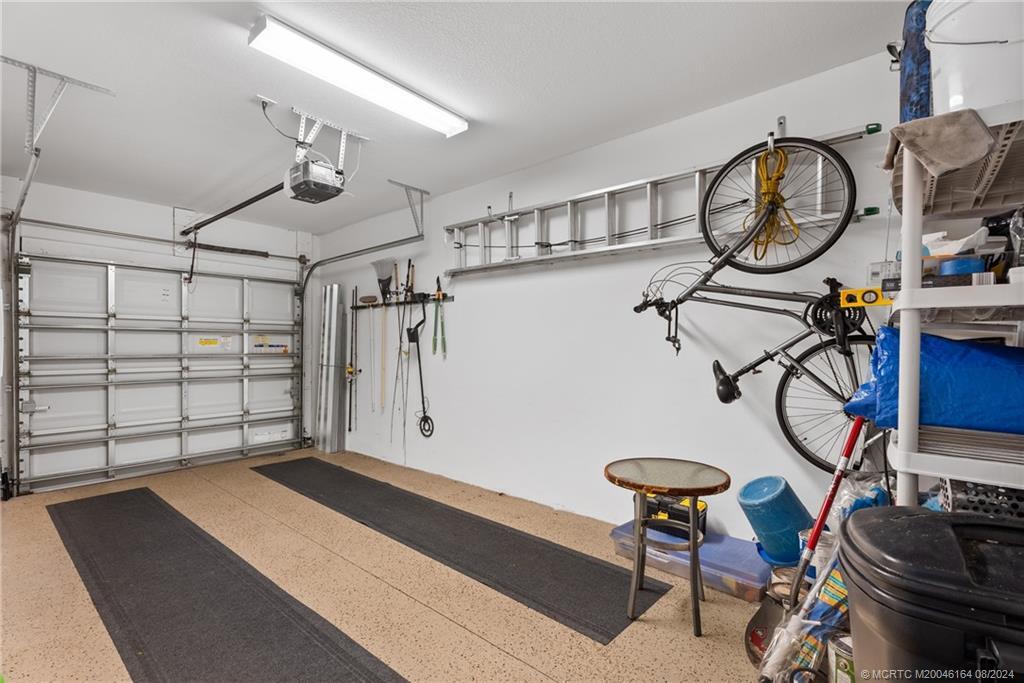 VIZCAYA FALLS PLAT 3 - Residential