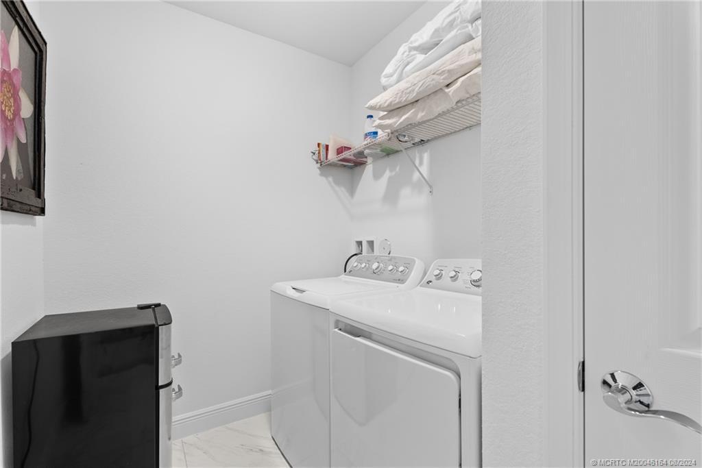 VIZCAYA FALLS PLAT 3 - Residential