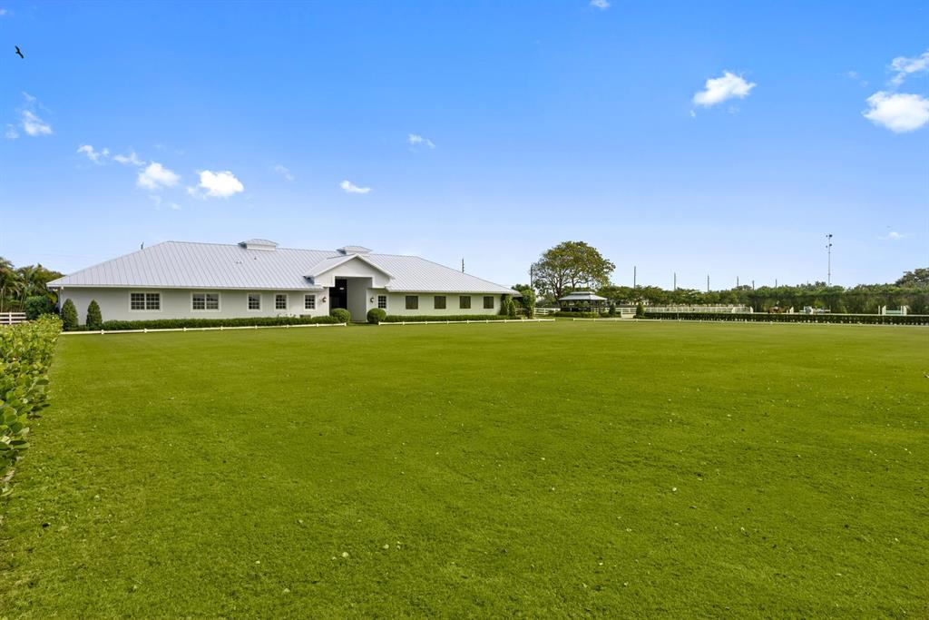 PALM BEACH POINT - Residential