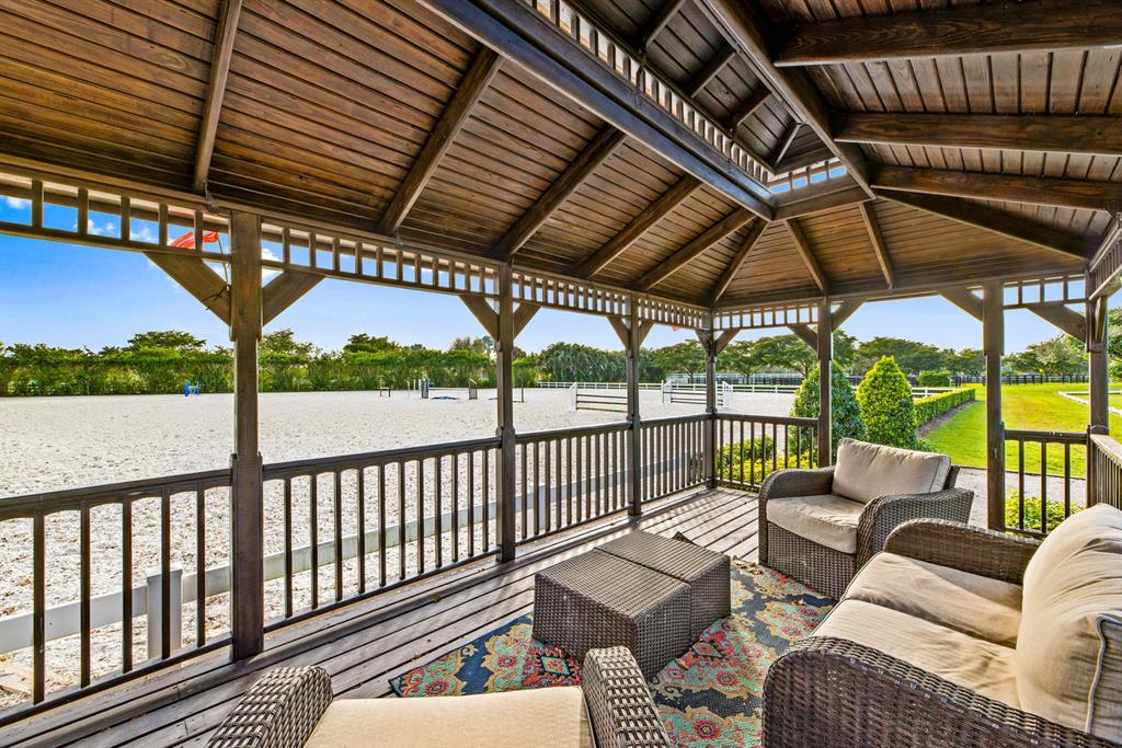 PALM BEACH POINT - Residential