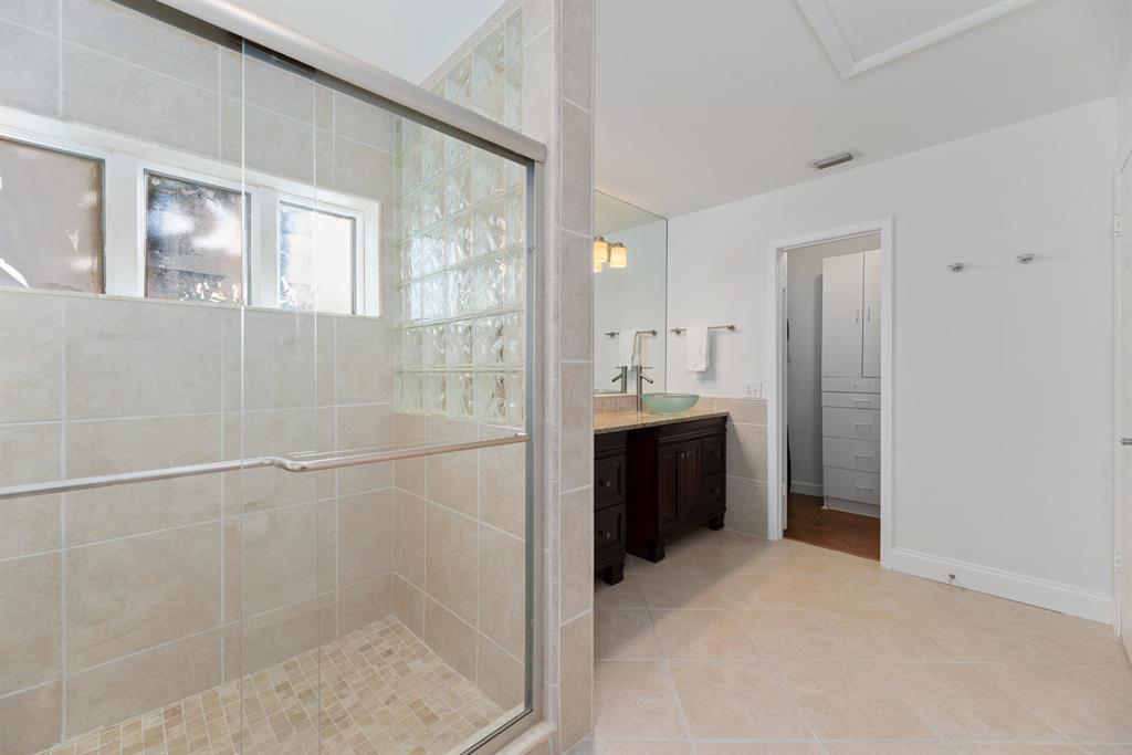 PALM BEACH POINT - Residential