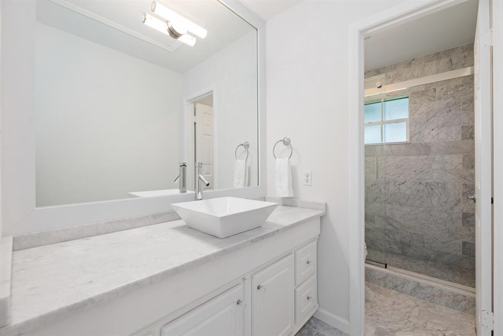 PALM BEACH POINT - Residential