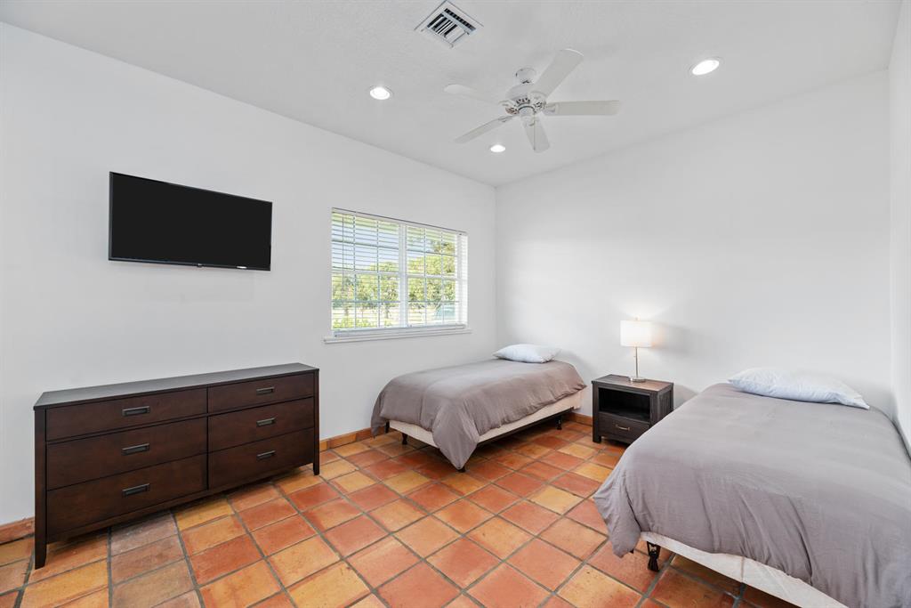 PALM BEACH POINT - Residential