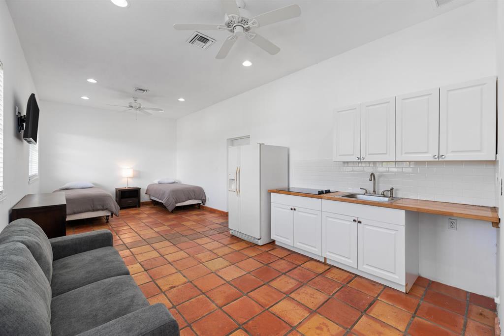 PALM BEACH POINT - Residential