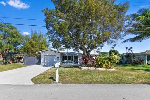 4460 NW 19th Avenue, Oakland Park, FL 33309 - MLS#: R11053501