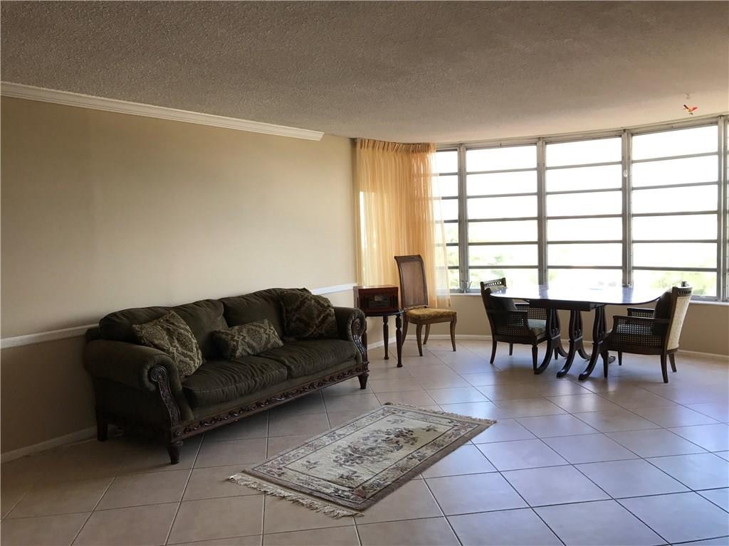Ridgeview Towers - Residential