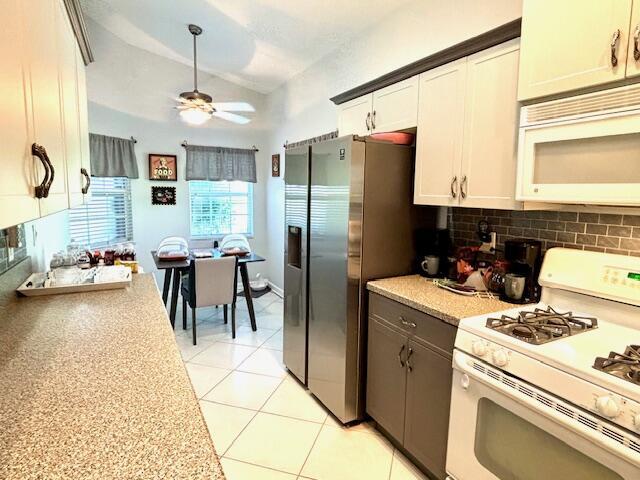 CASCADES AT ST LUCIE WEST PHASE 6 - Residential Lease