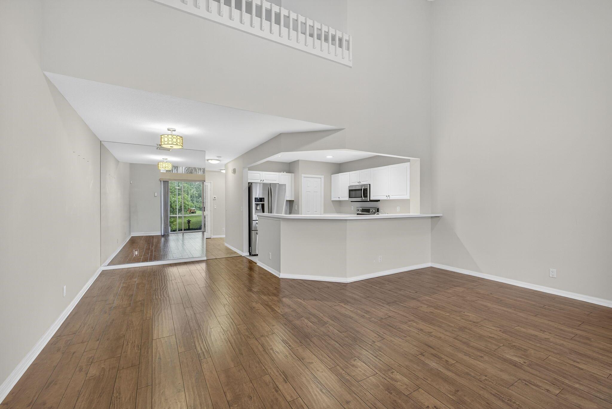 GOLF ESTATES VILLAS - Residential