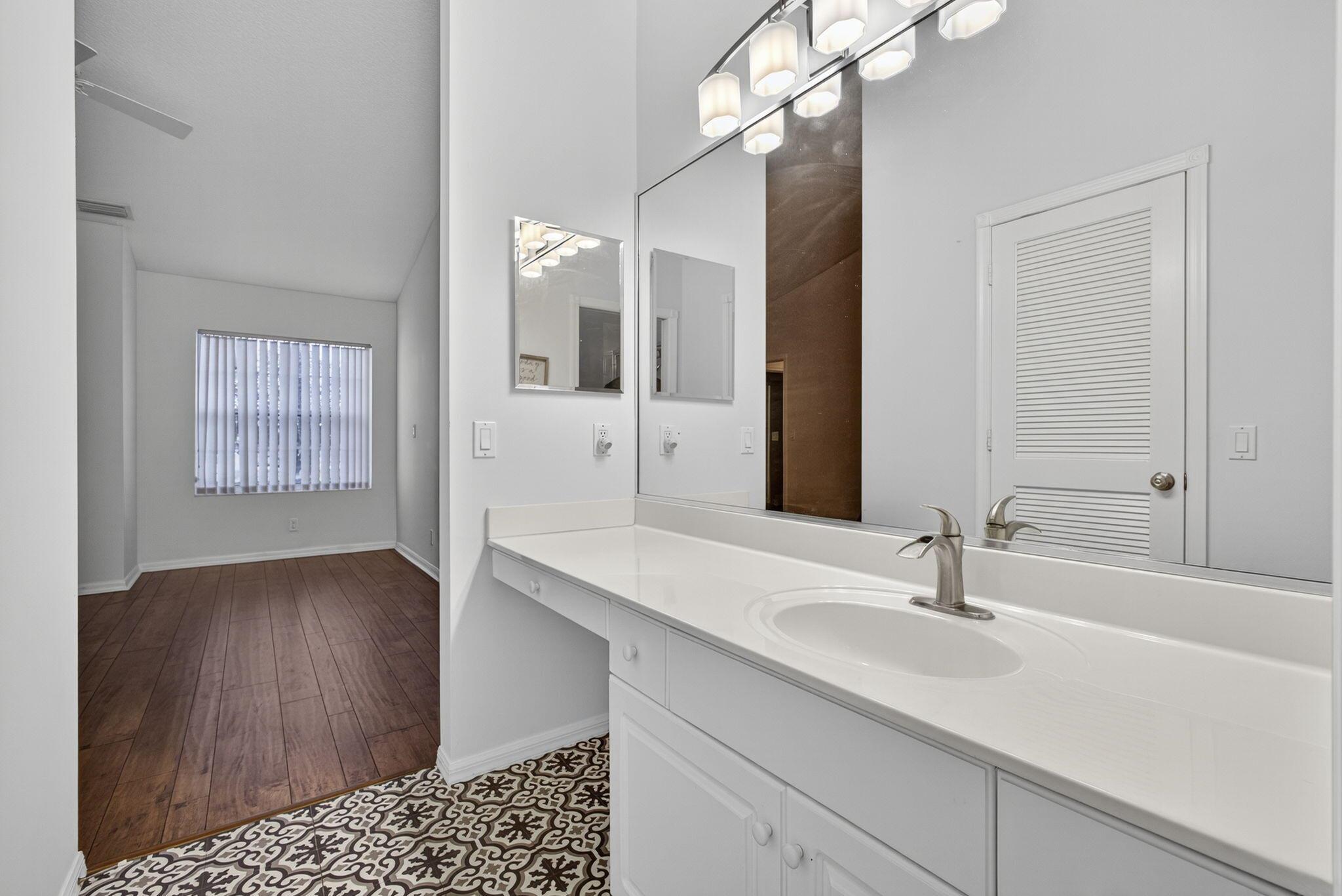 GOLF ESTATES VILLAS - Residential