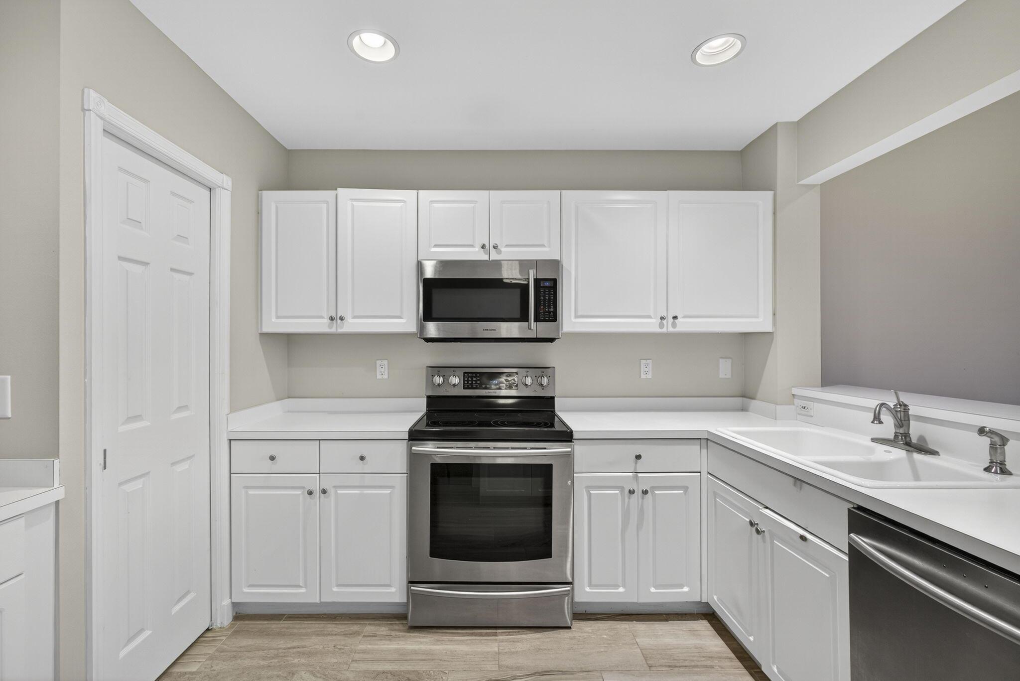 GOLF ESTATES VILLAS - Residential
