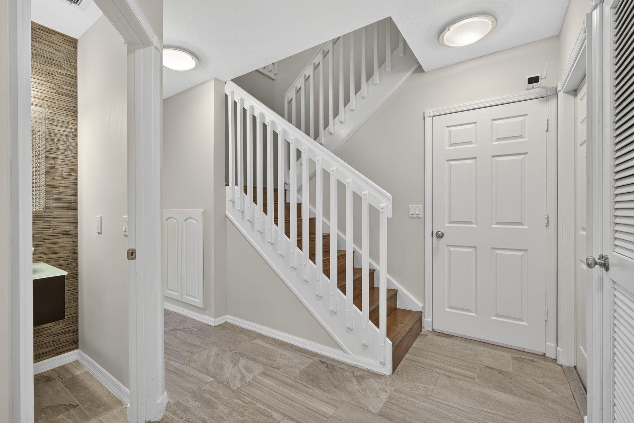 GOLF ESTATES VILLAS - Residential