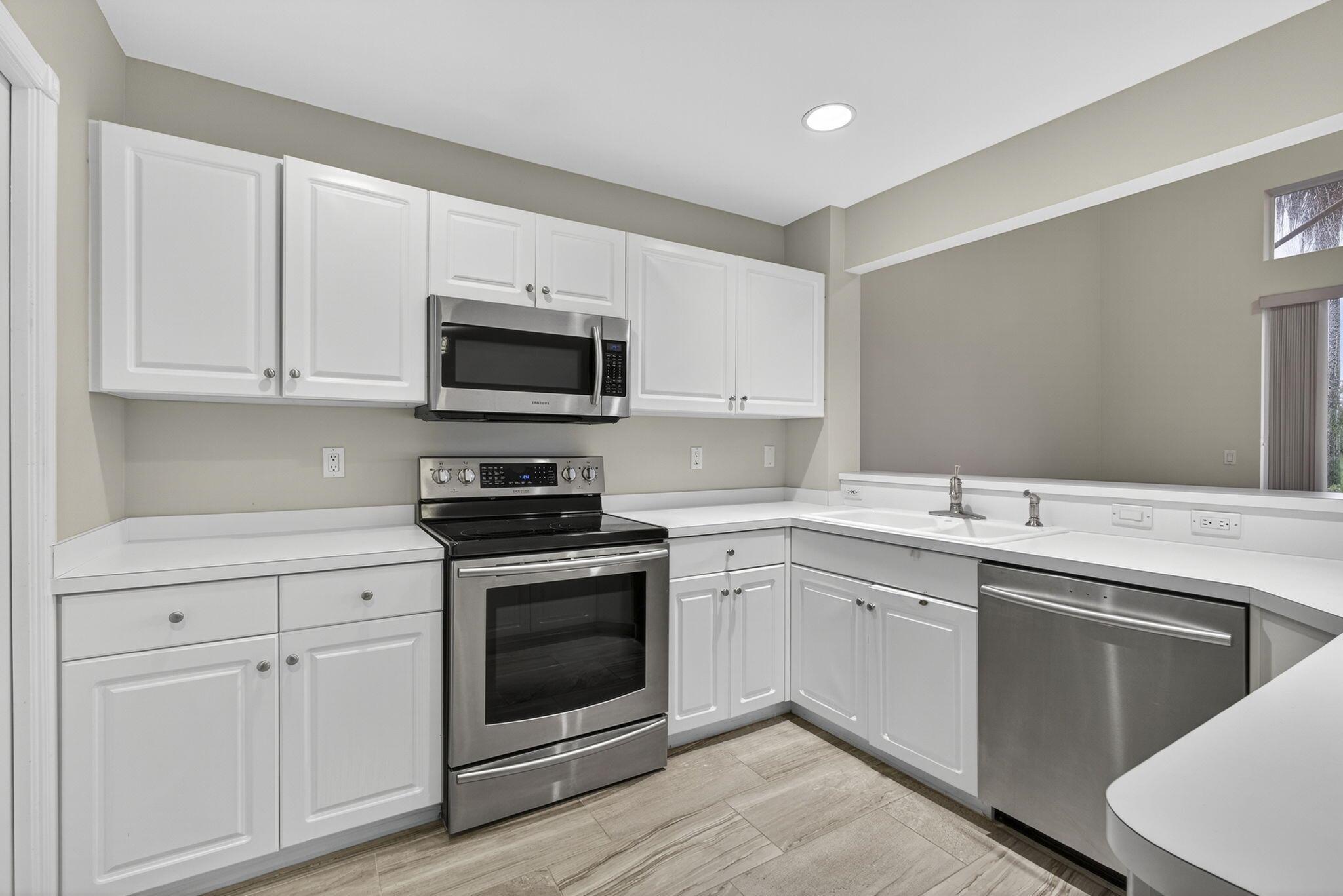 GOLF ESTATES VILLAS - Residential