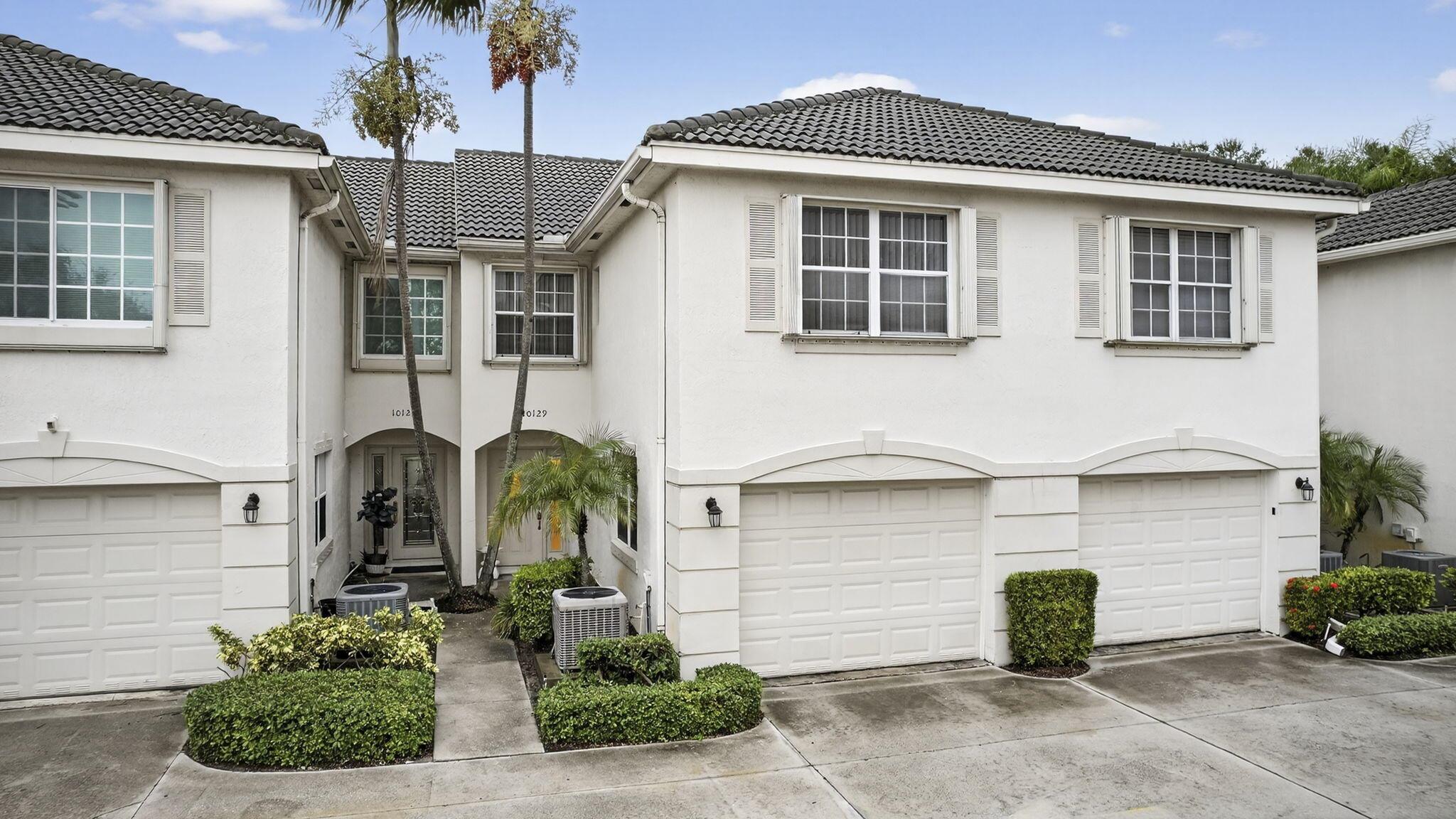 GOLF ESTATES VILLAS - Residential