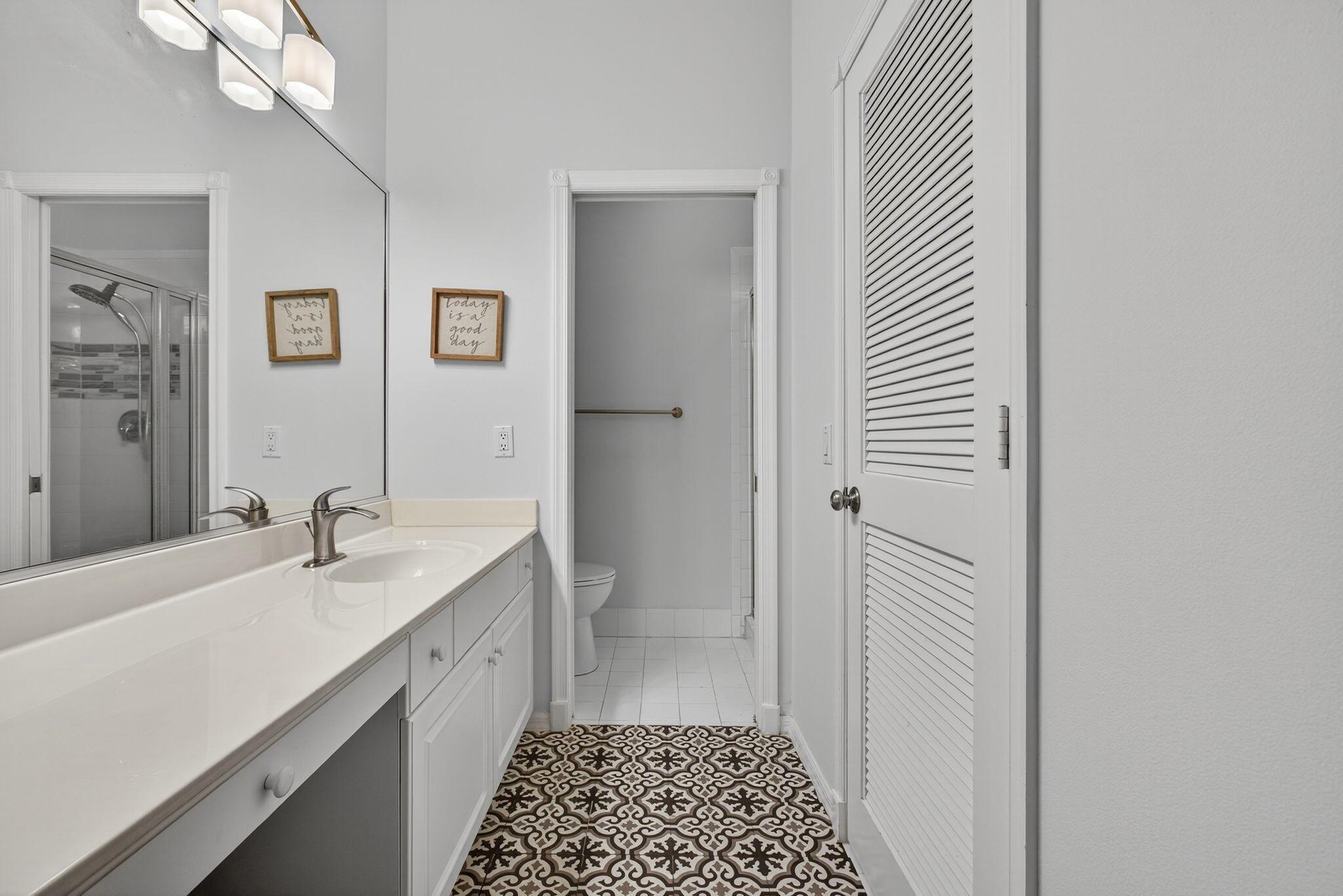 GOLF ESTATES VILLAS - Residential
