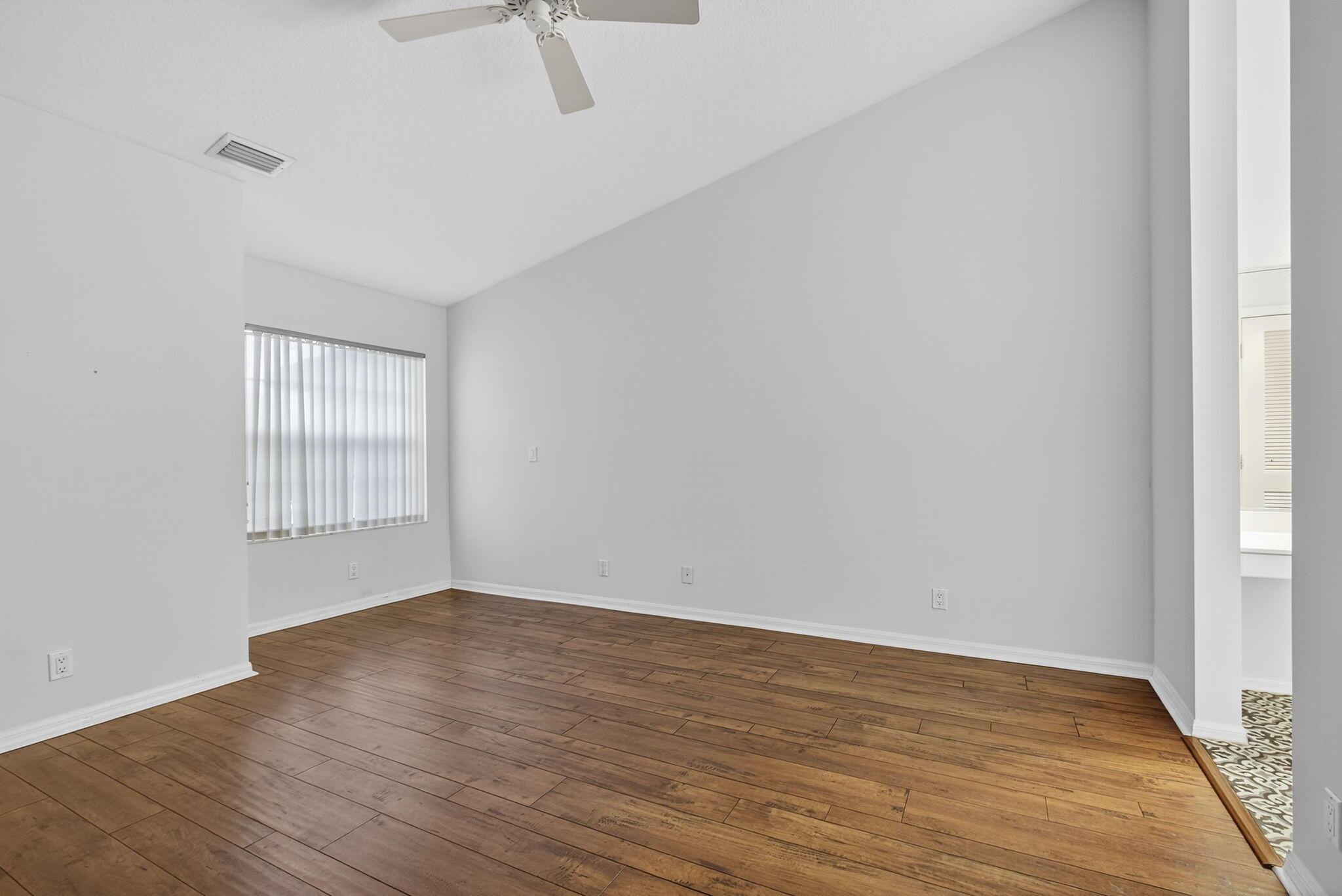 GOLF ESTATES VILLAS - Residential