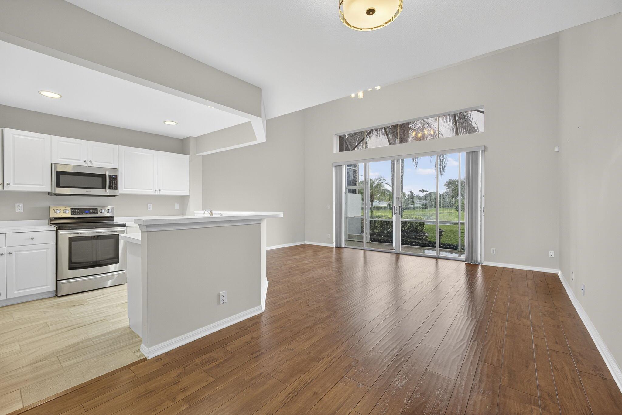 GOLF ESTATES VILLAS - Residential