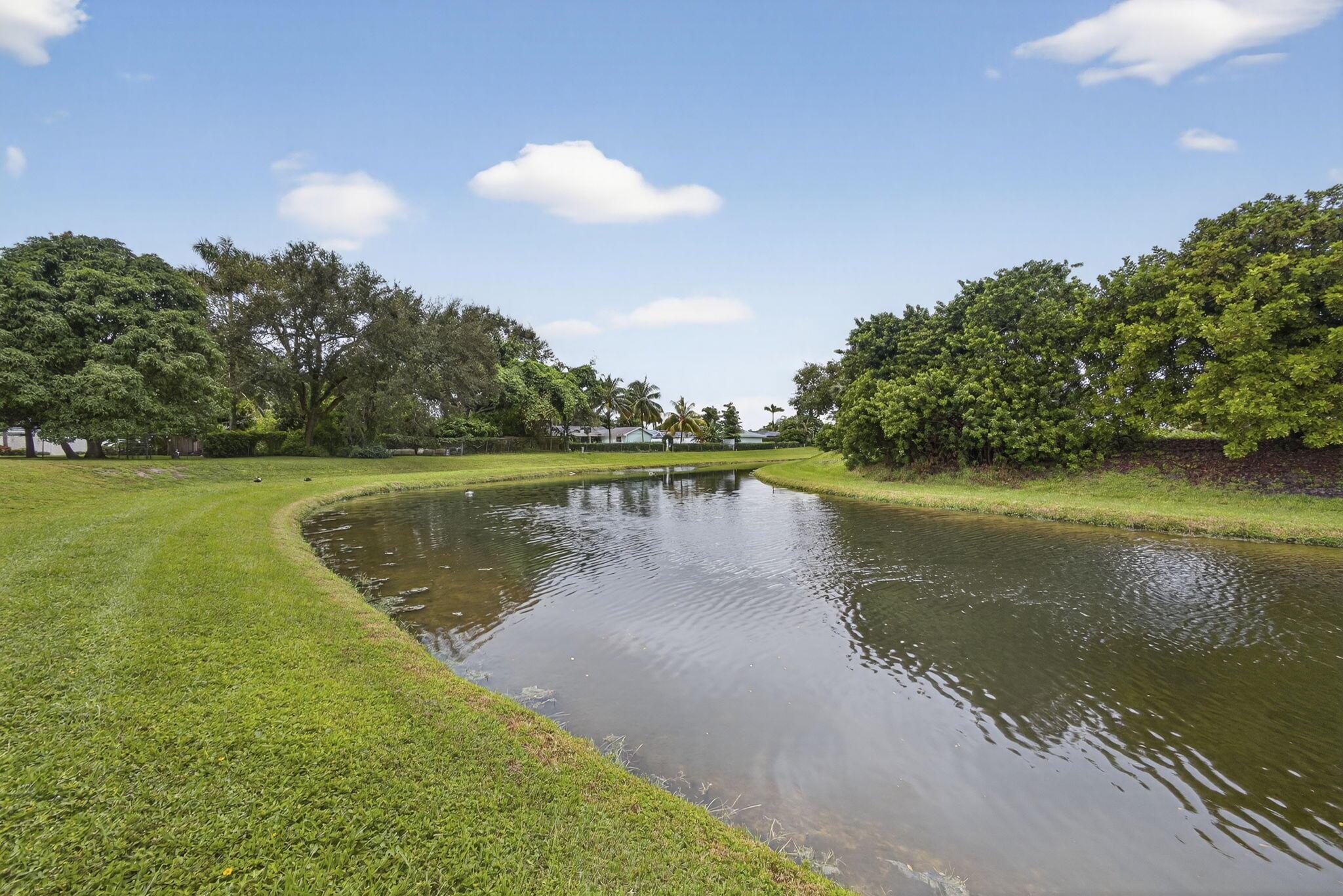 GOLF ESTATES VILLAS - Residential