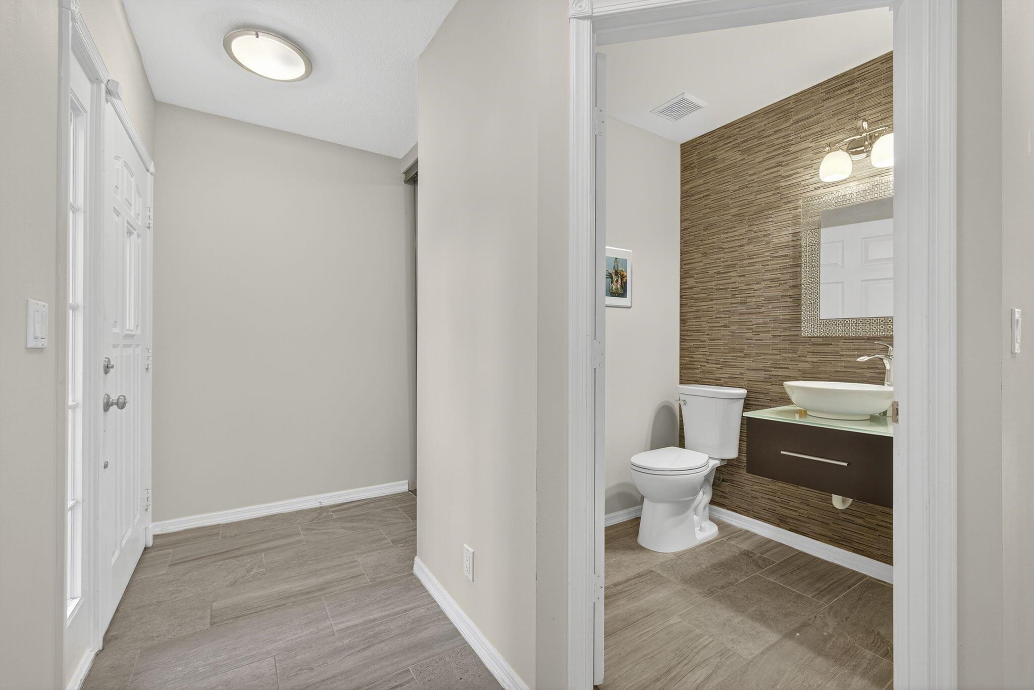 GOLF ESTATES VILLAS - Residential