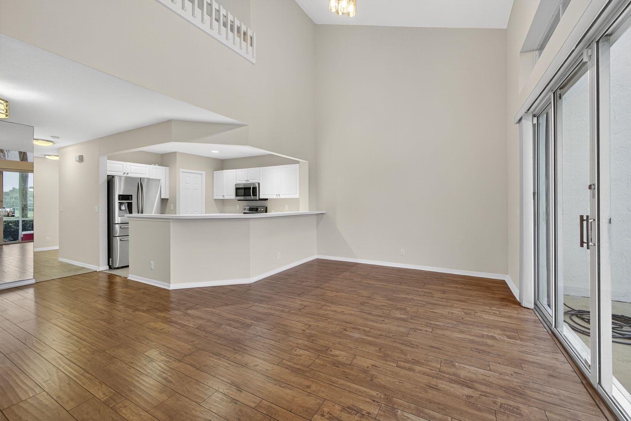 GOLF ESTATES VILLAS - Residential