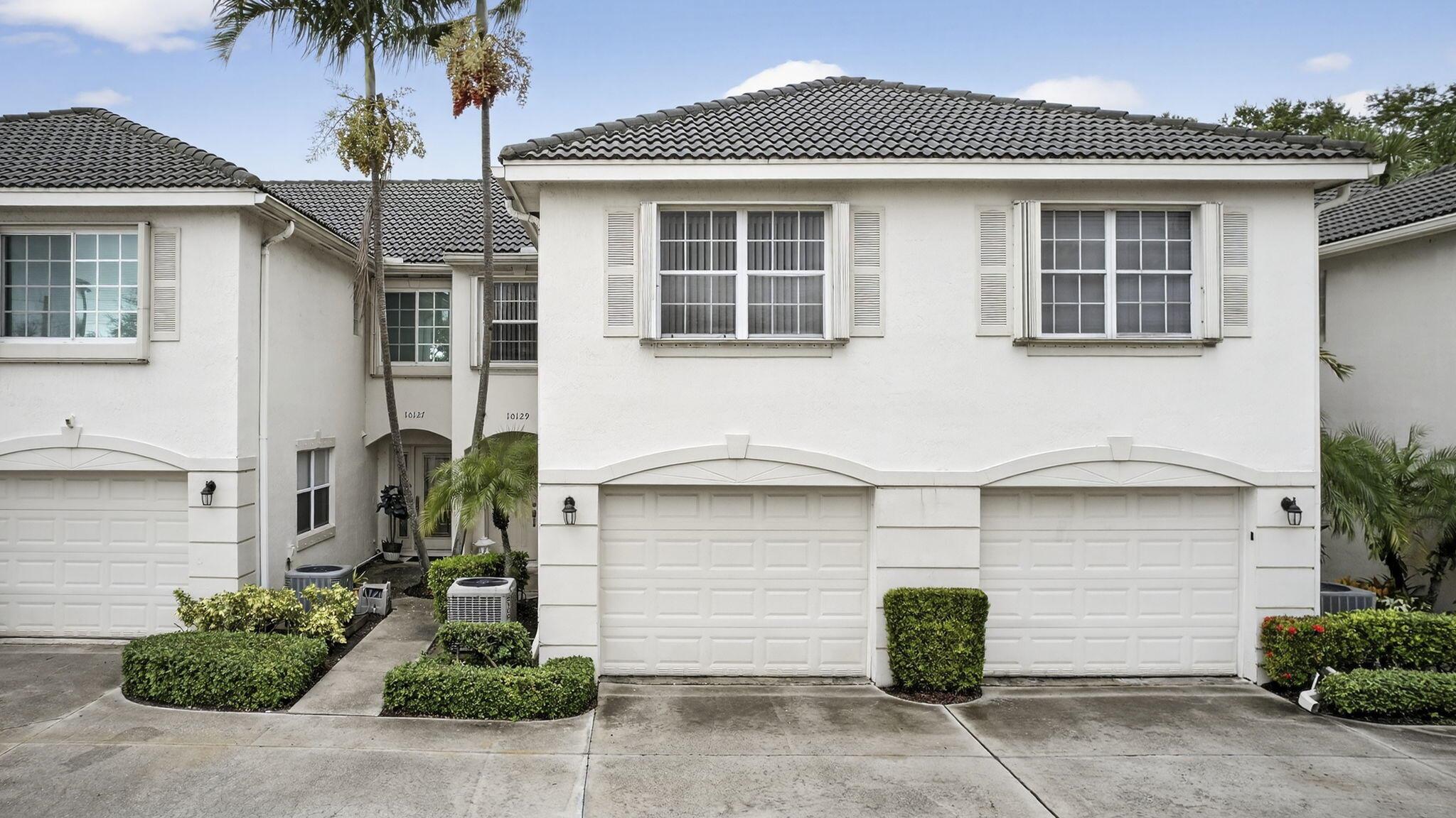 GOLF ESTATES VILLAS - Residential