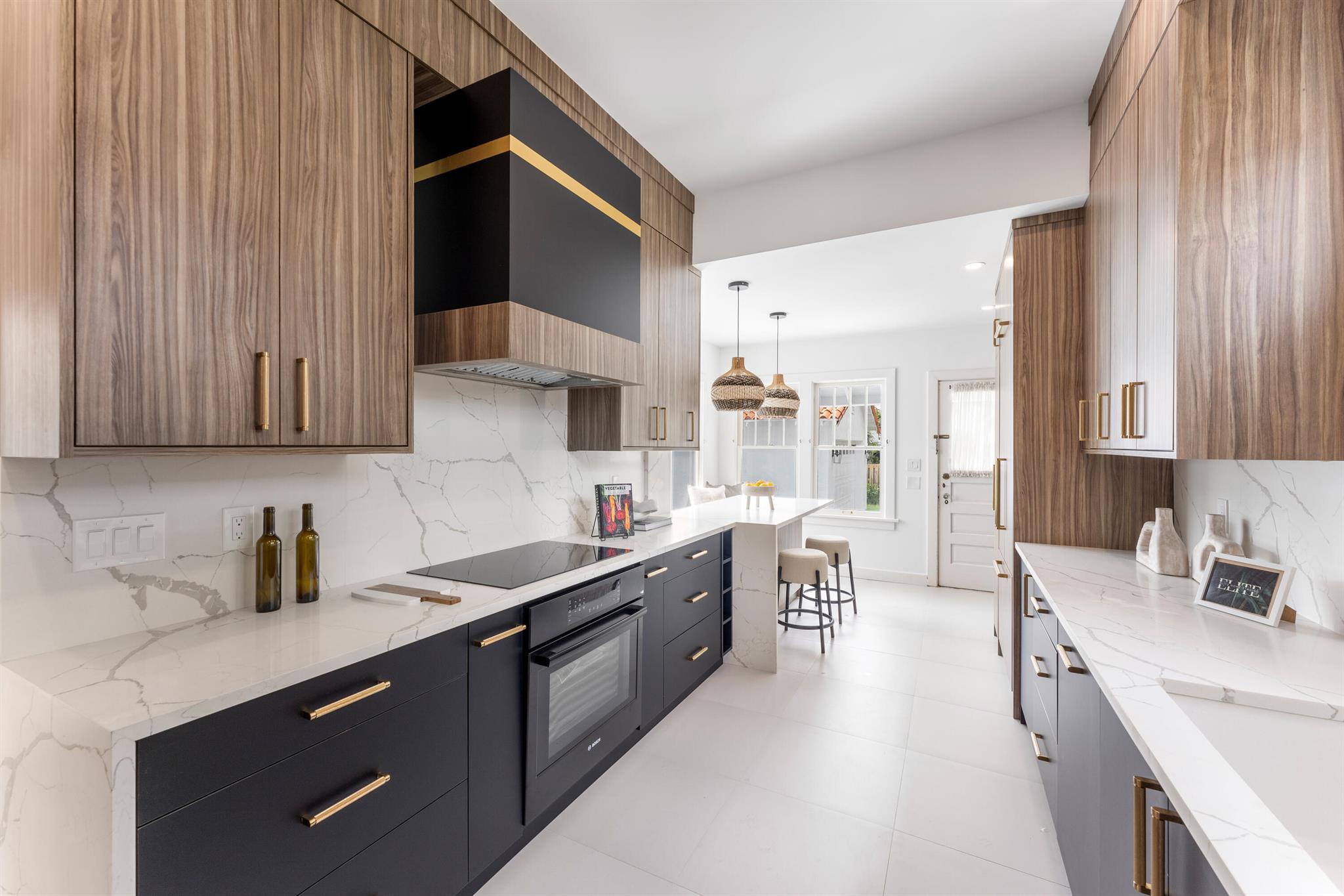 S/D OF 8-46-43 - Residential