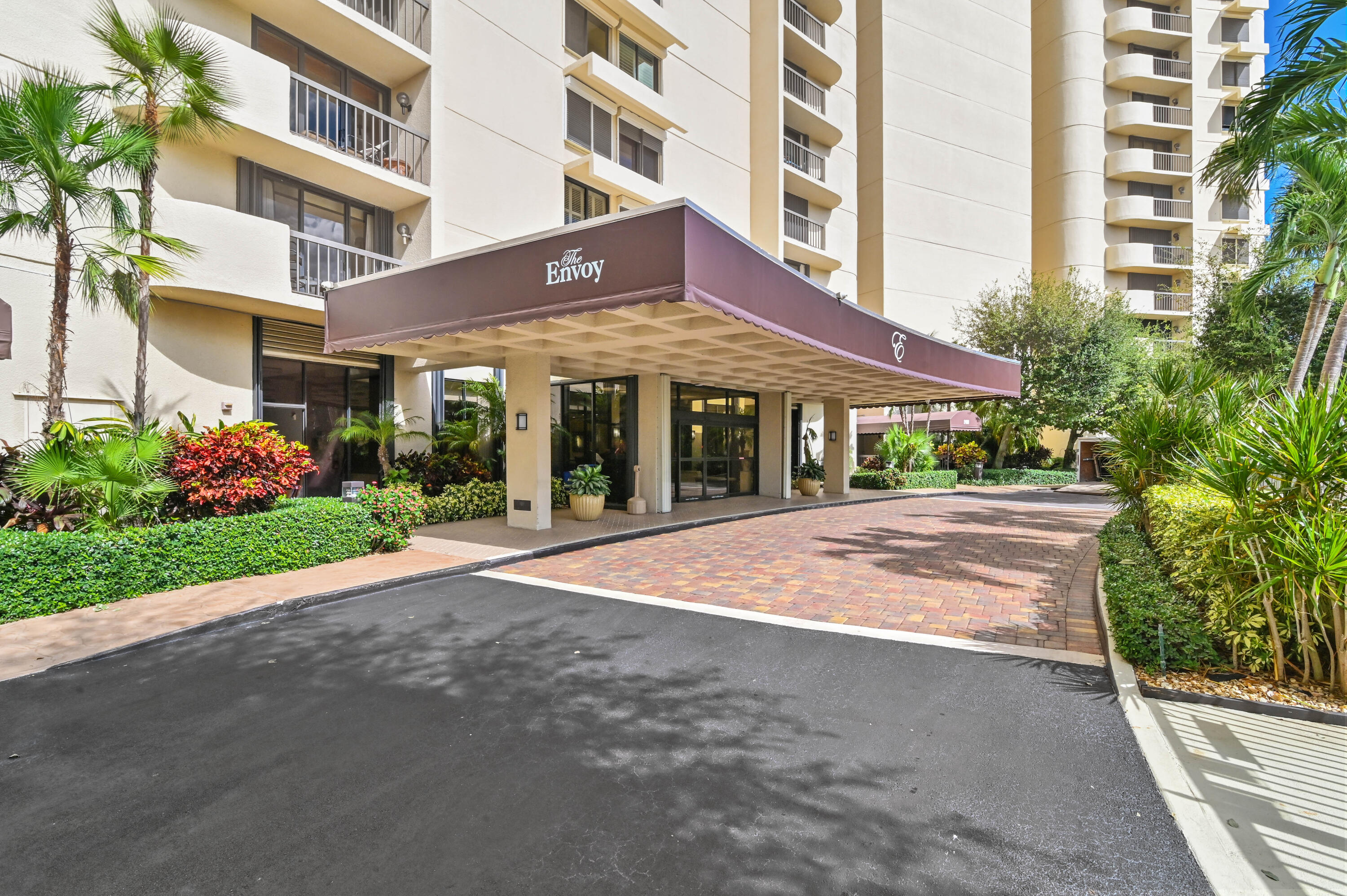 Lands of the President/The Envoy - Residential