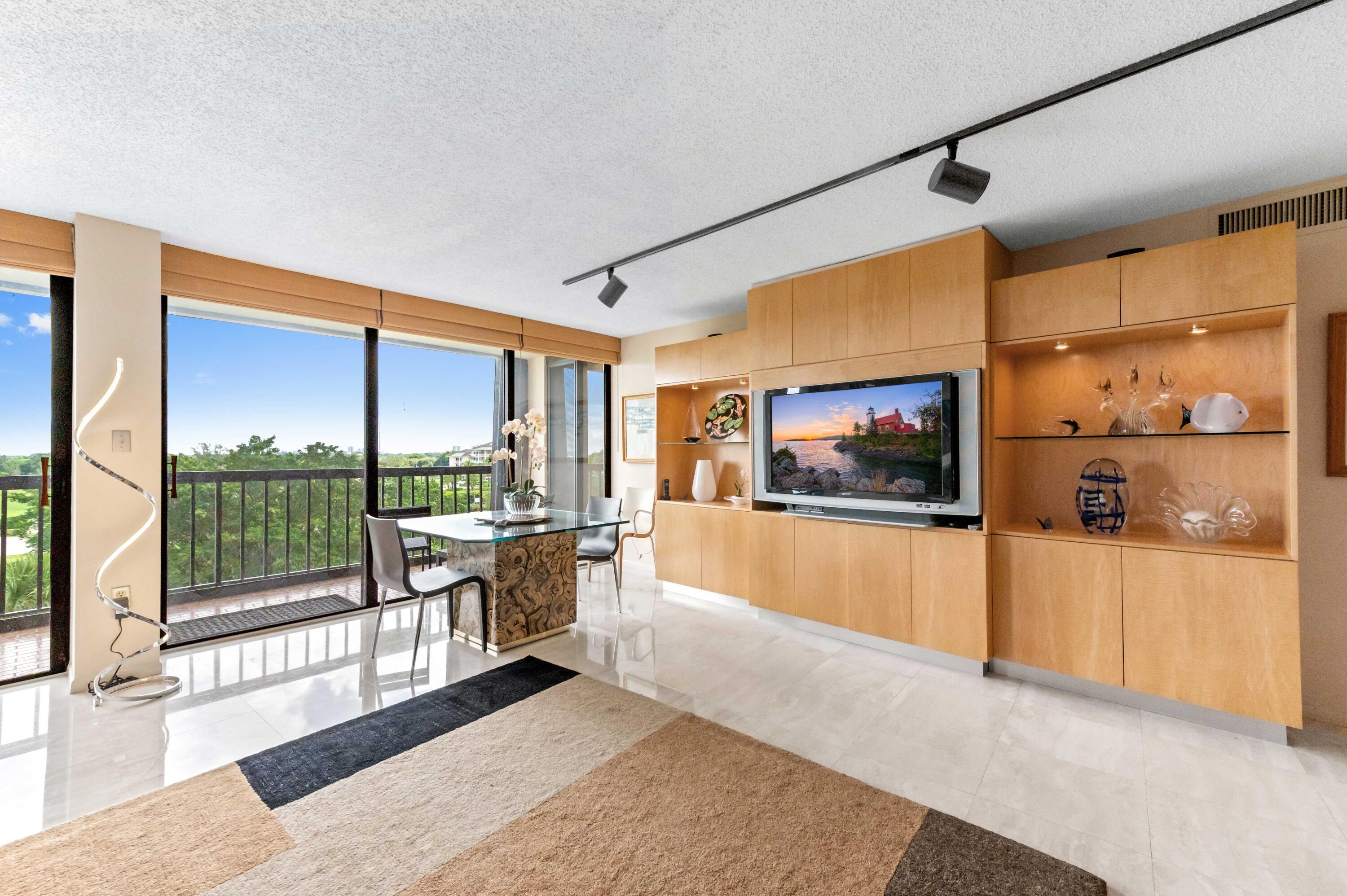 Lands of the President/The Envoy - Residential