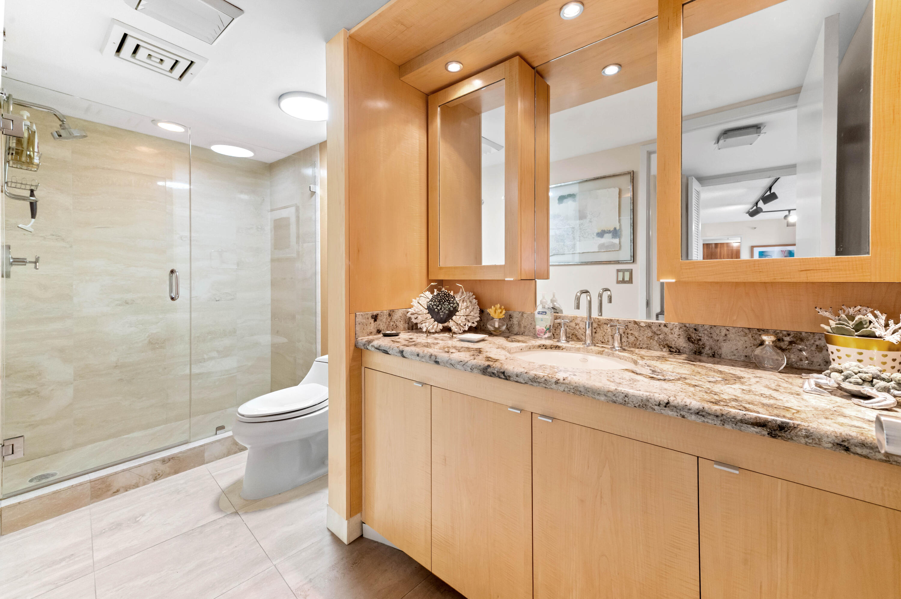 Lands of the President/The Envoy - Residential