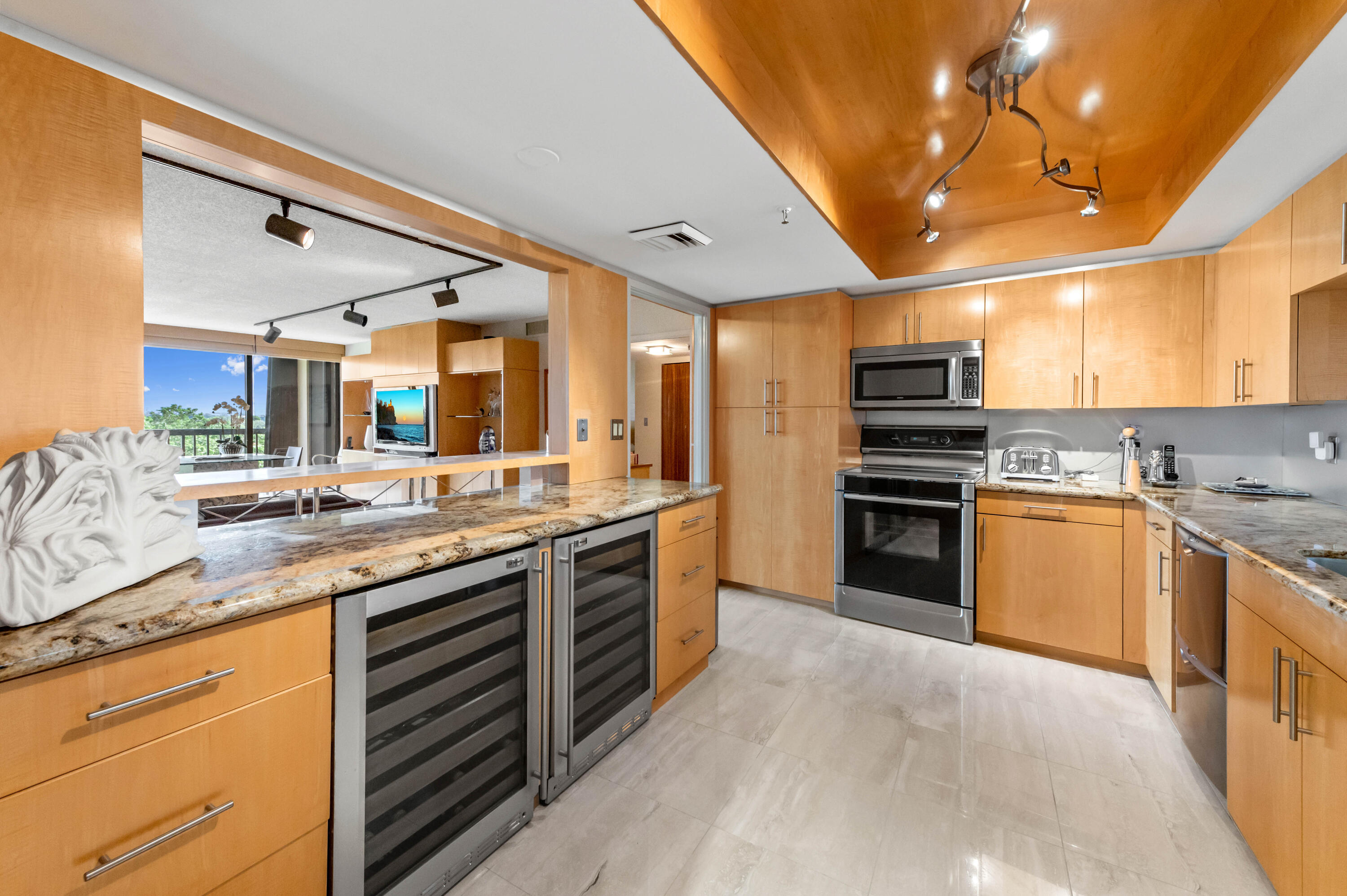 Lands of the President/The Envoy - Residential