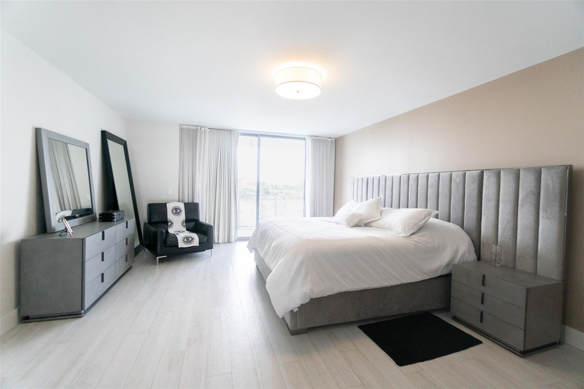 Riva Bay Harbor Cond - Residential