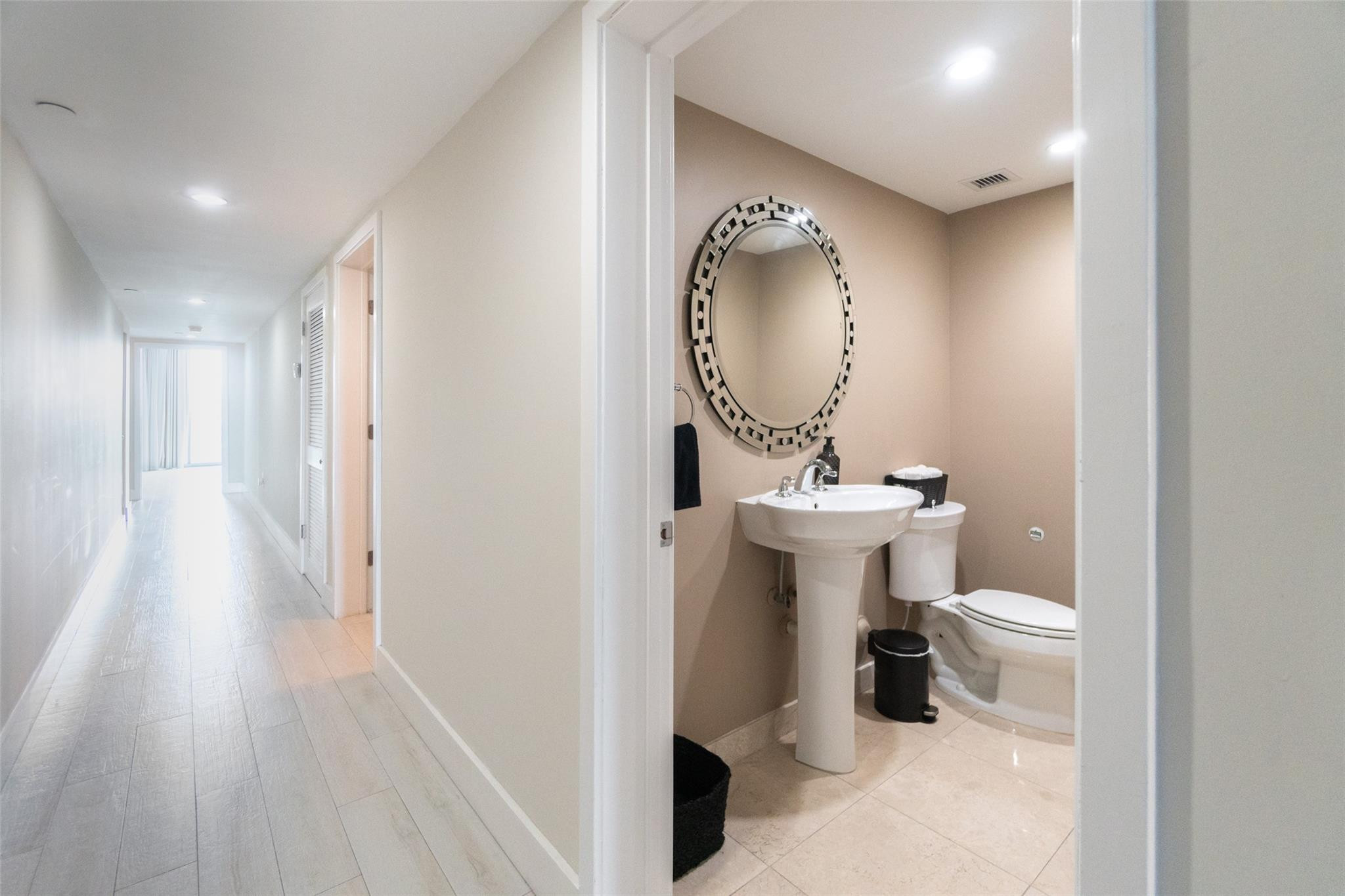 Riva Bay Harbor Cond - Residential