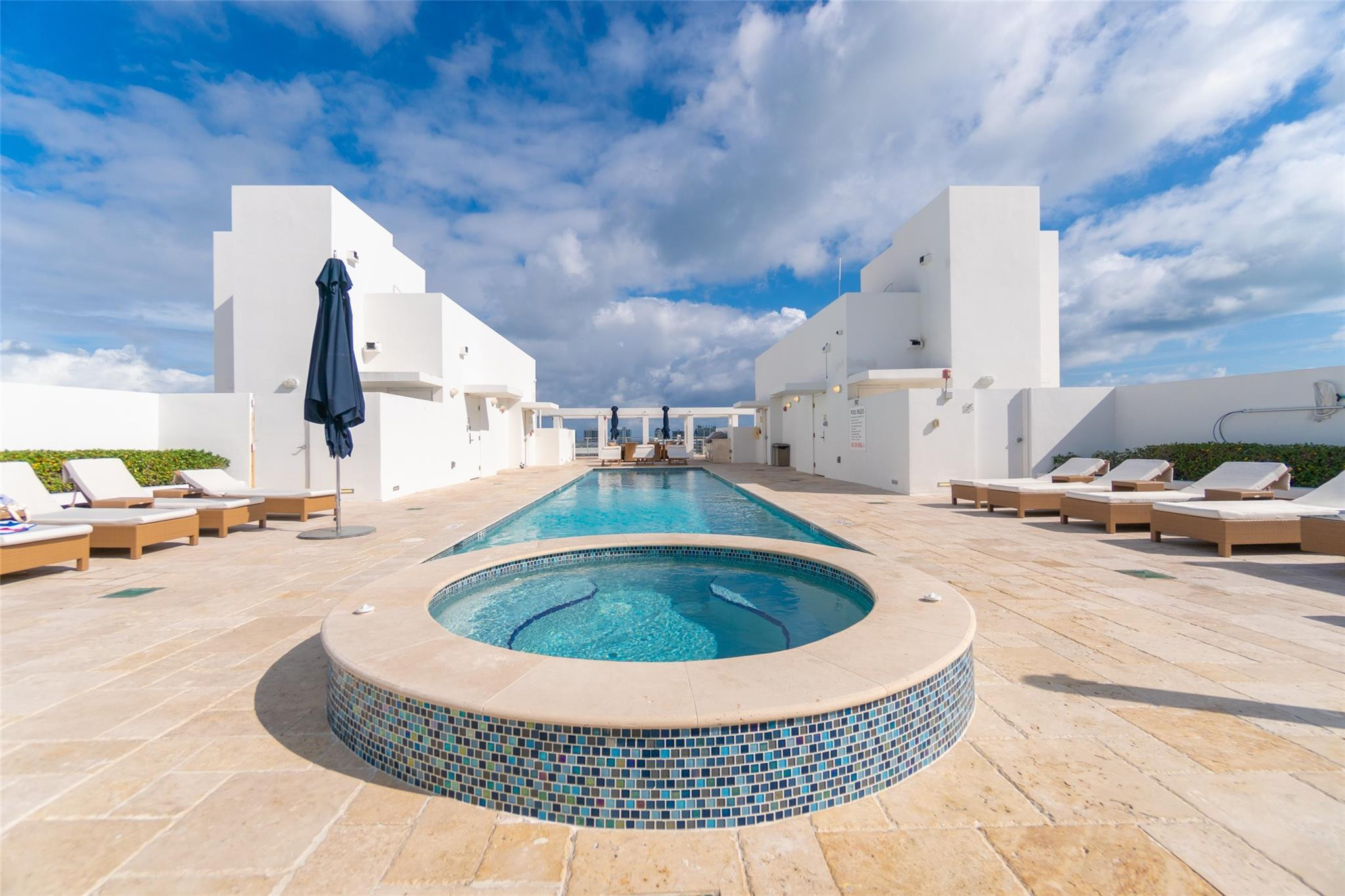 Riva Bay Harbor Cond - Residential