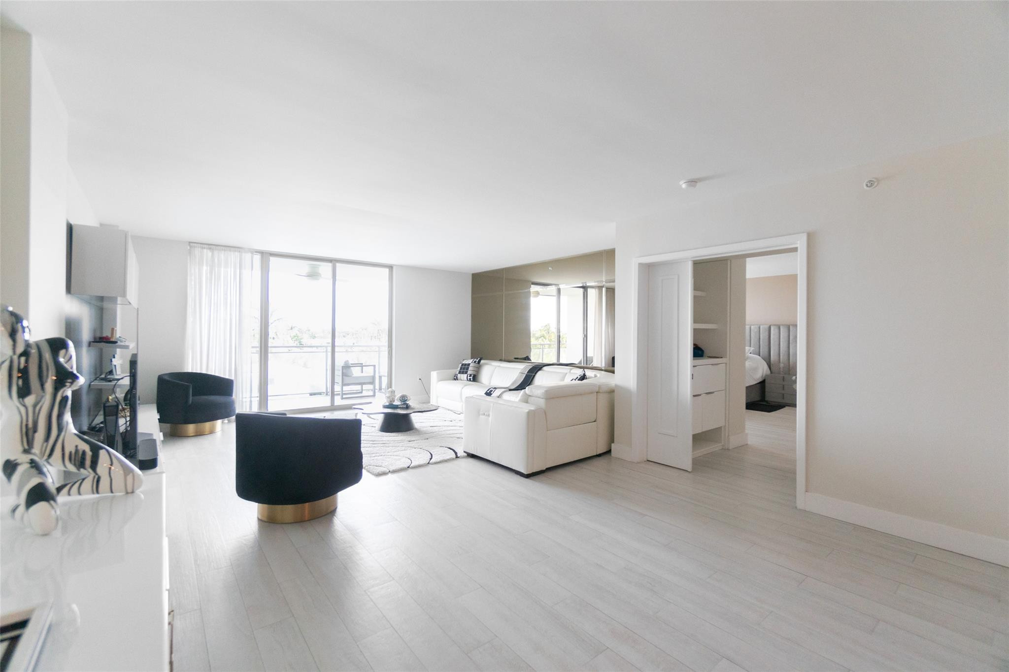 Riva Bay Harbor Cond - Residential