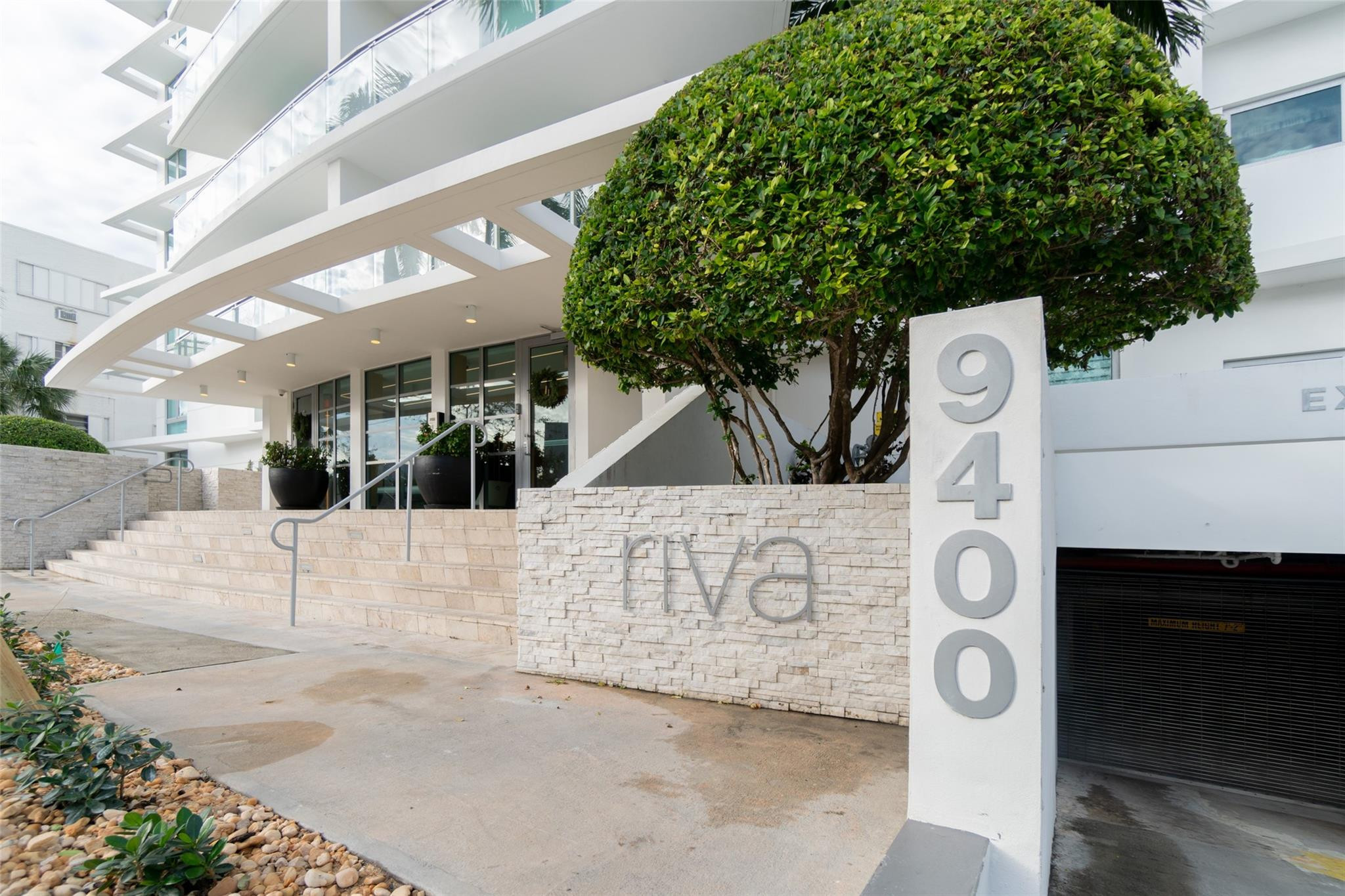 Riva Bay Harbor Cond - Residential