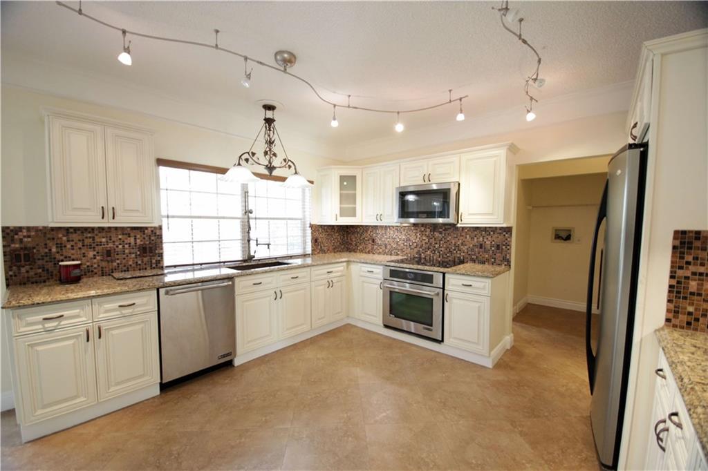 Woodside Estates 127-10 B - Residential