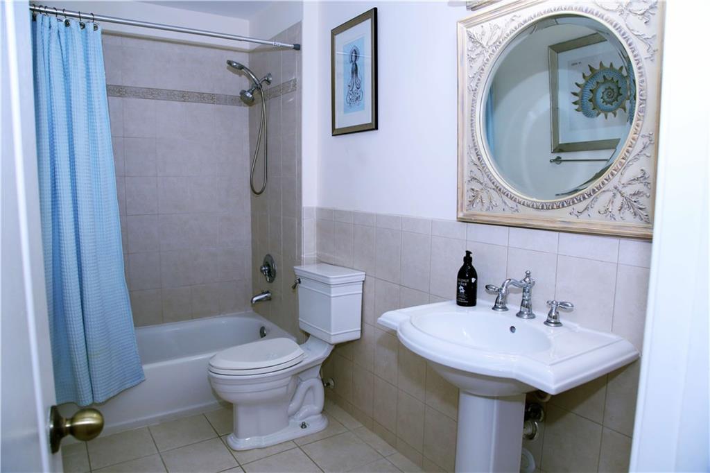 Woodside Estates 127-10 B - Residential