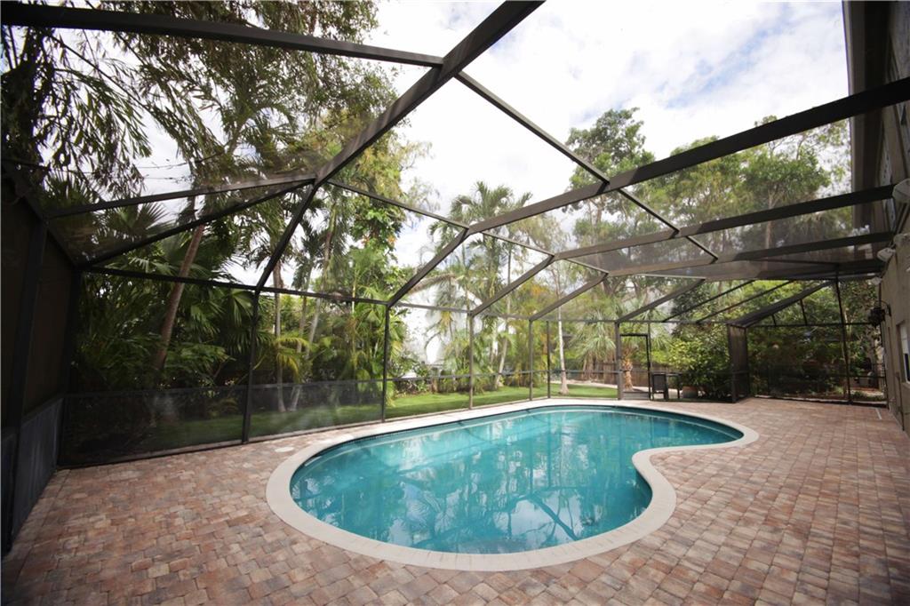 Woodside Estates 127-10 B - Residential