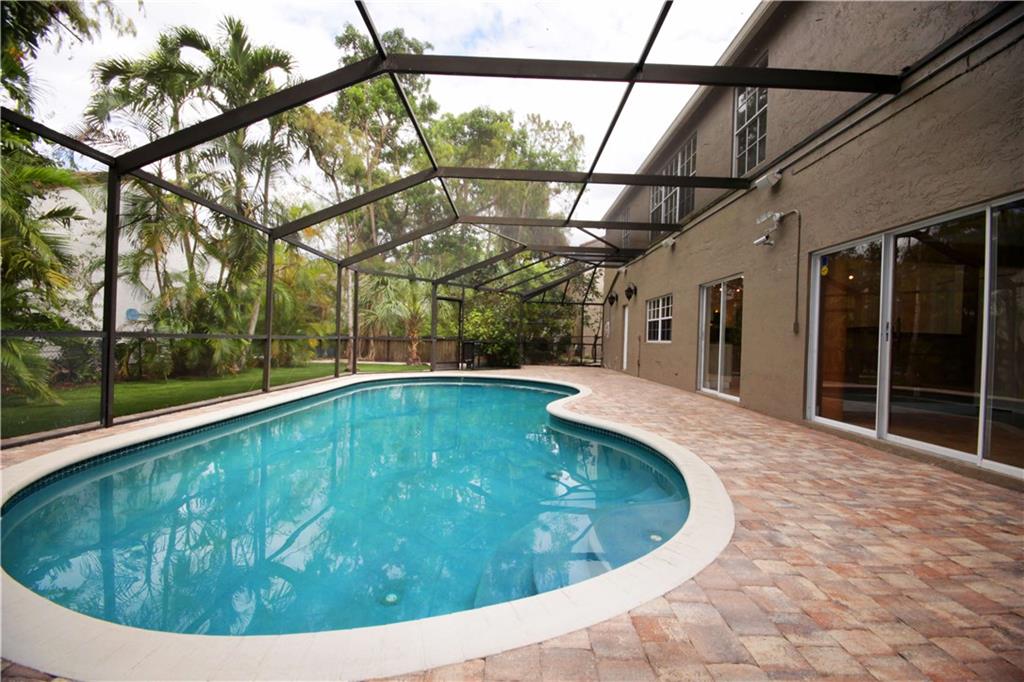 Woodside Estates 127-10 B - Residential