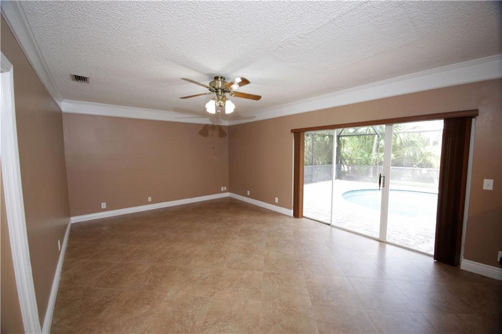 Woodside Estates 127-10 B - Residential